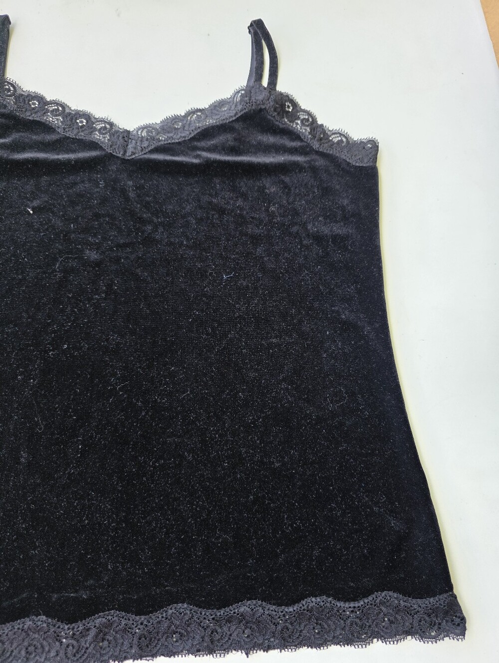Coldwater Creek Black Velvet Lace Trim Cami Tank Top Women's Large Y2k - Picture 4 of 12